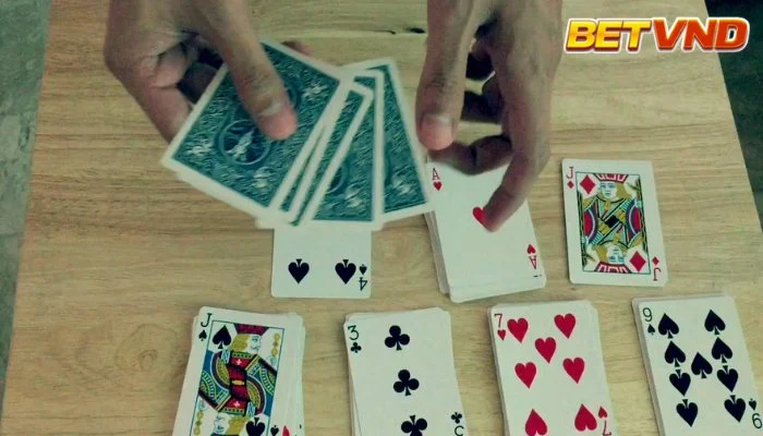 Cách chia bài liêng bịp