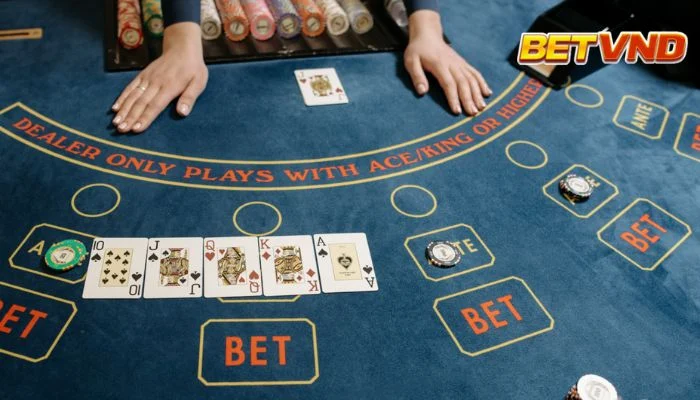 Các Thế Bài Baccarat và Long Bảo Bách Chiến Bách Thắng 2025